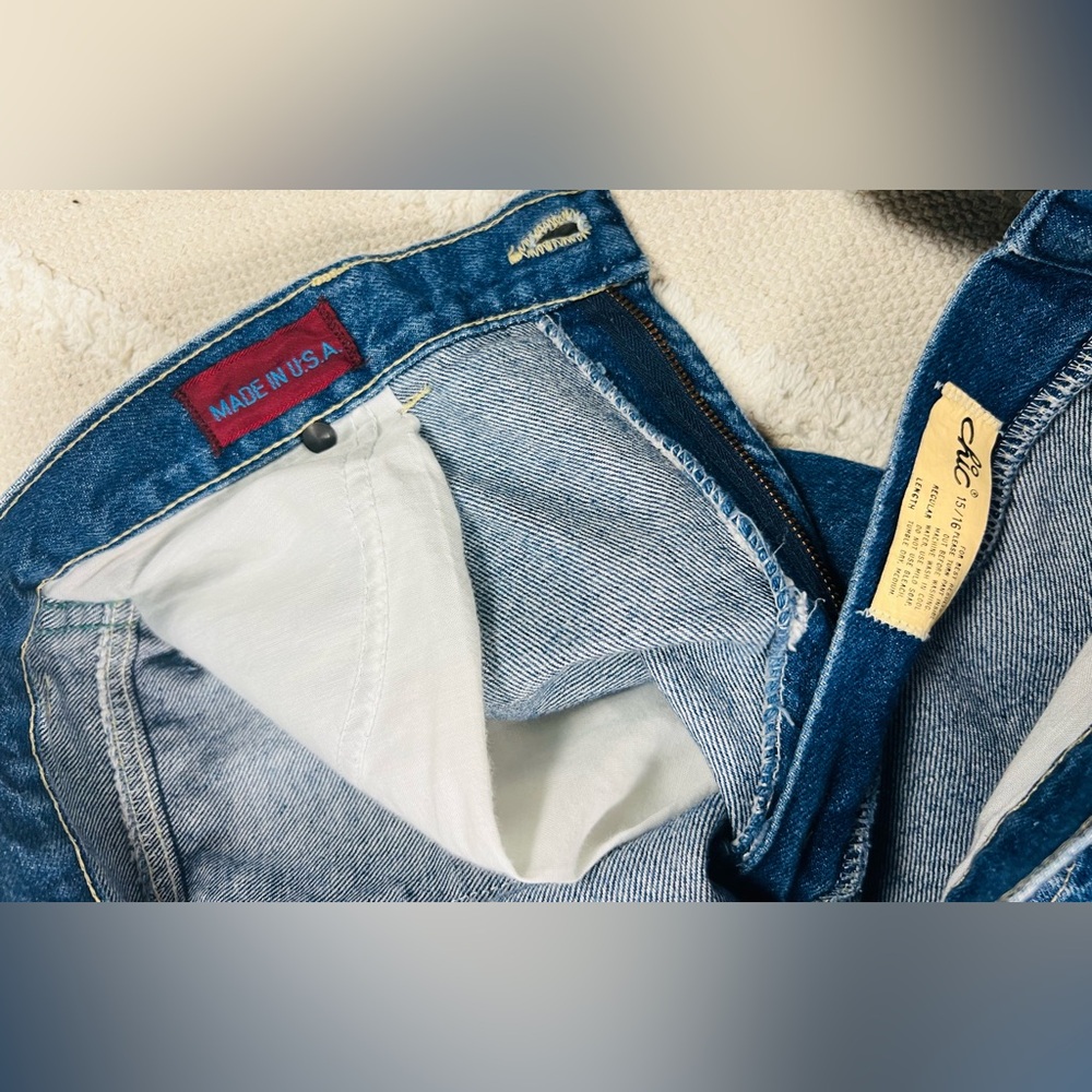Vintage 1980s Chic High-Waisted Dark Wash Denim Jeans – Rainbow Embroidered - 28 - Picture 8 of 16